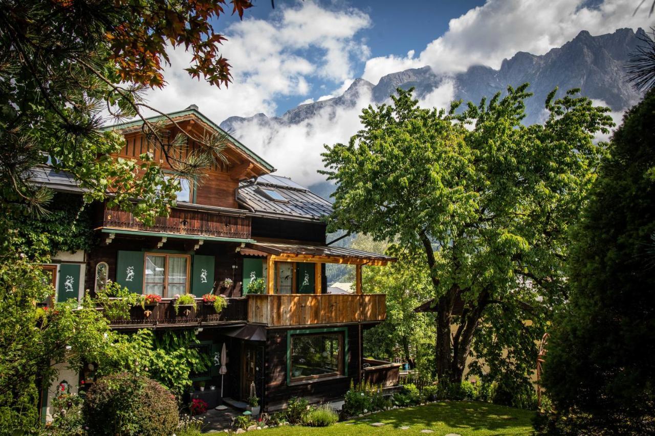 Haus Weidmannsheil - Wohnen Im Romantischen Forsthaus Werfen Εξωτερικό φωτογραφία